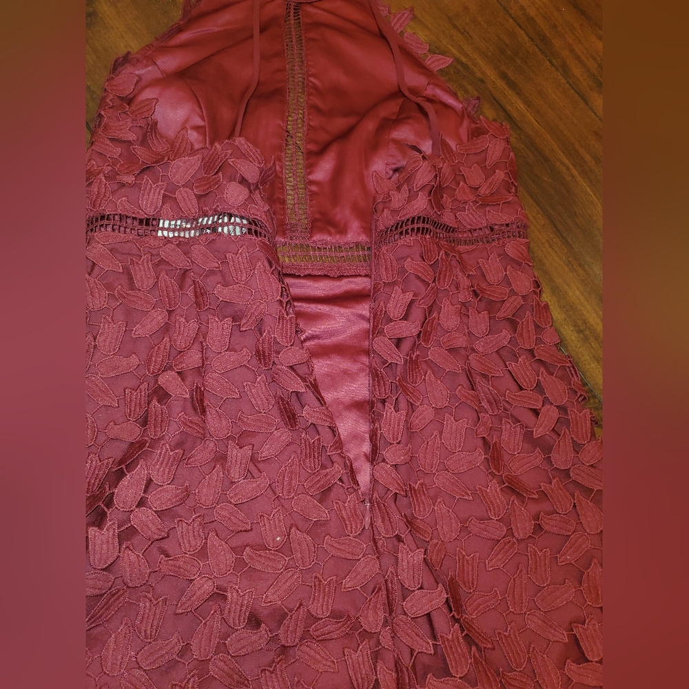 NWT Bardot Burgundy Gemma Halter Lace Dress Size 4 - Picture 11 of 14